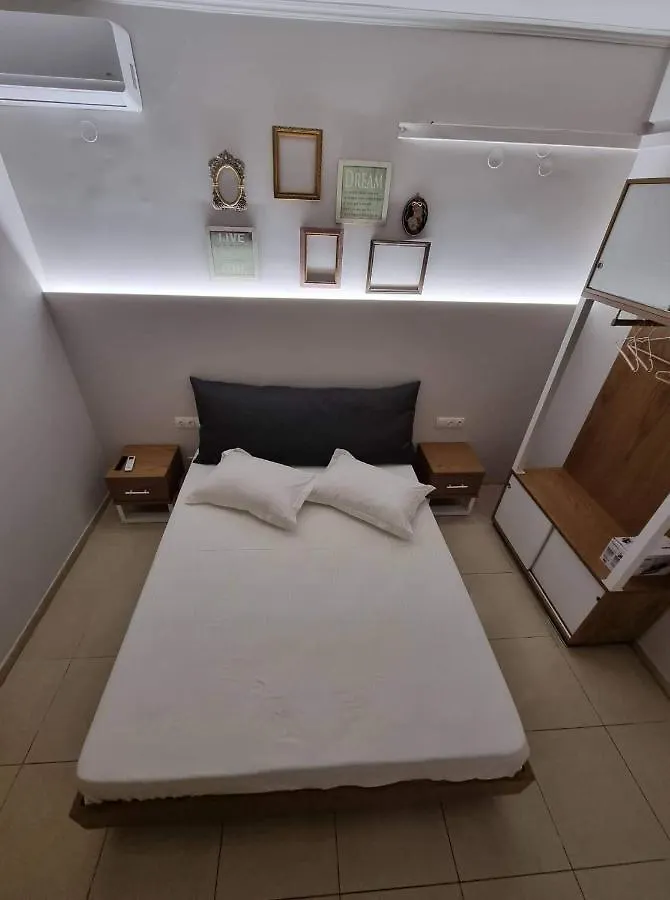Center Point Thessaloniki Apartment